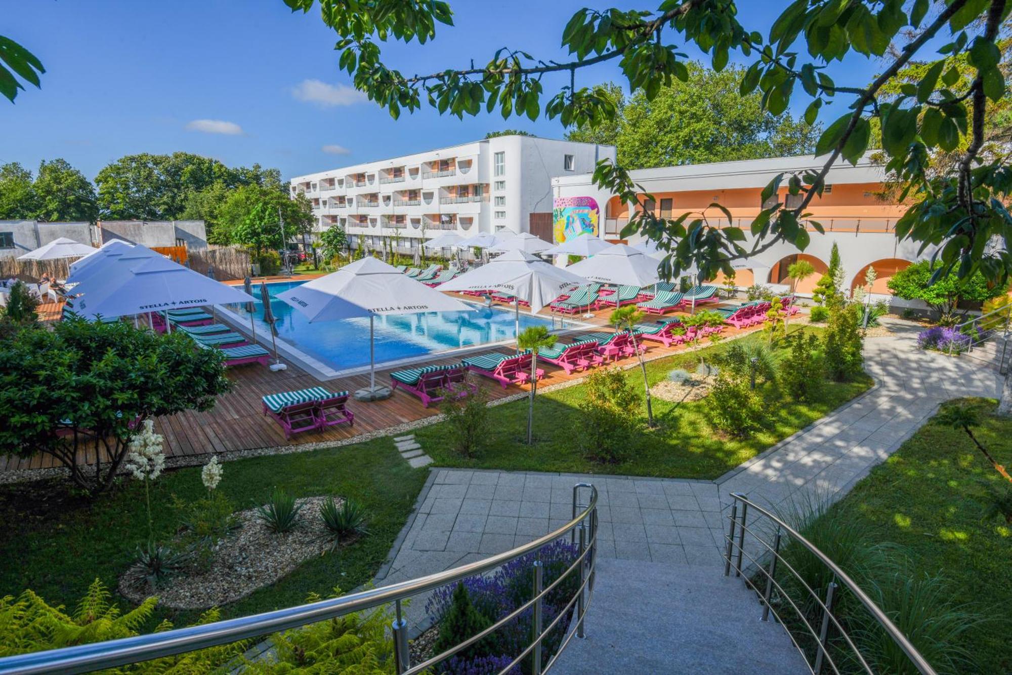 Ibis Styles Venus Hotel Exterior photo
