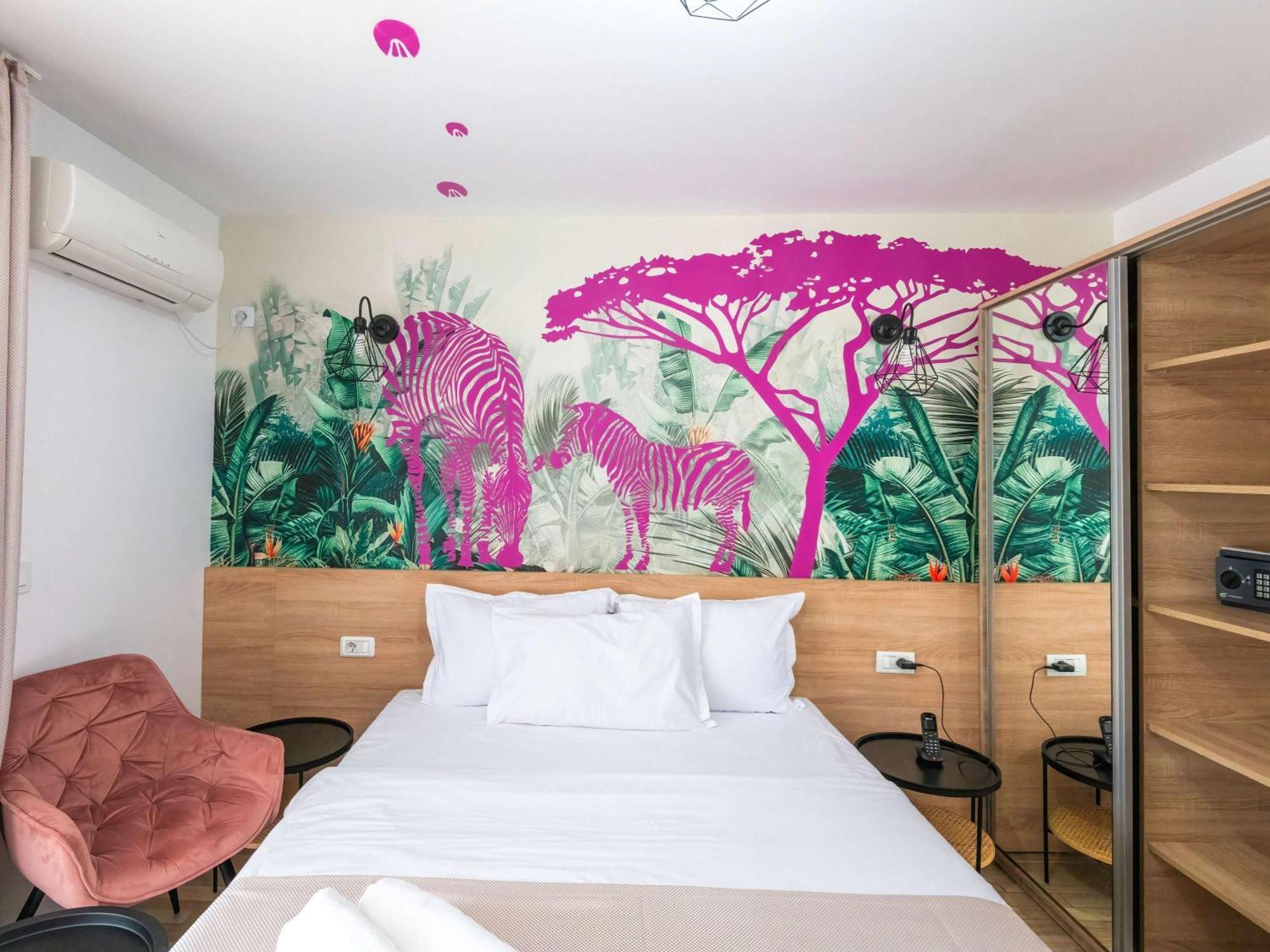 Ibis Styles Venus Hotel Exterior photo