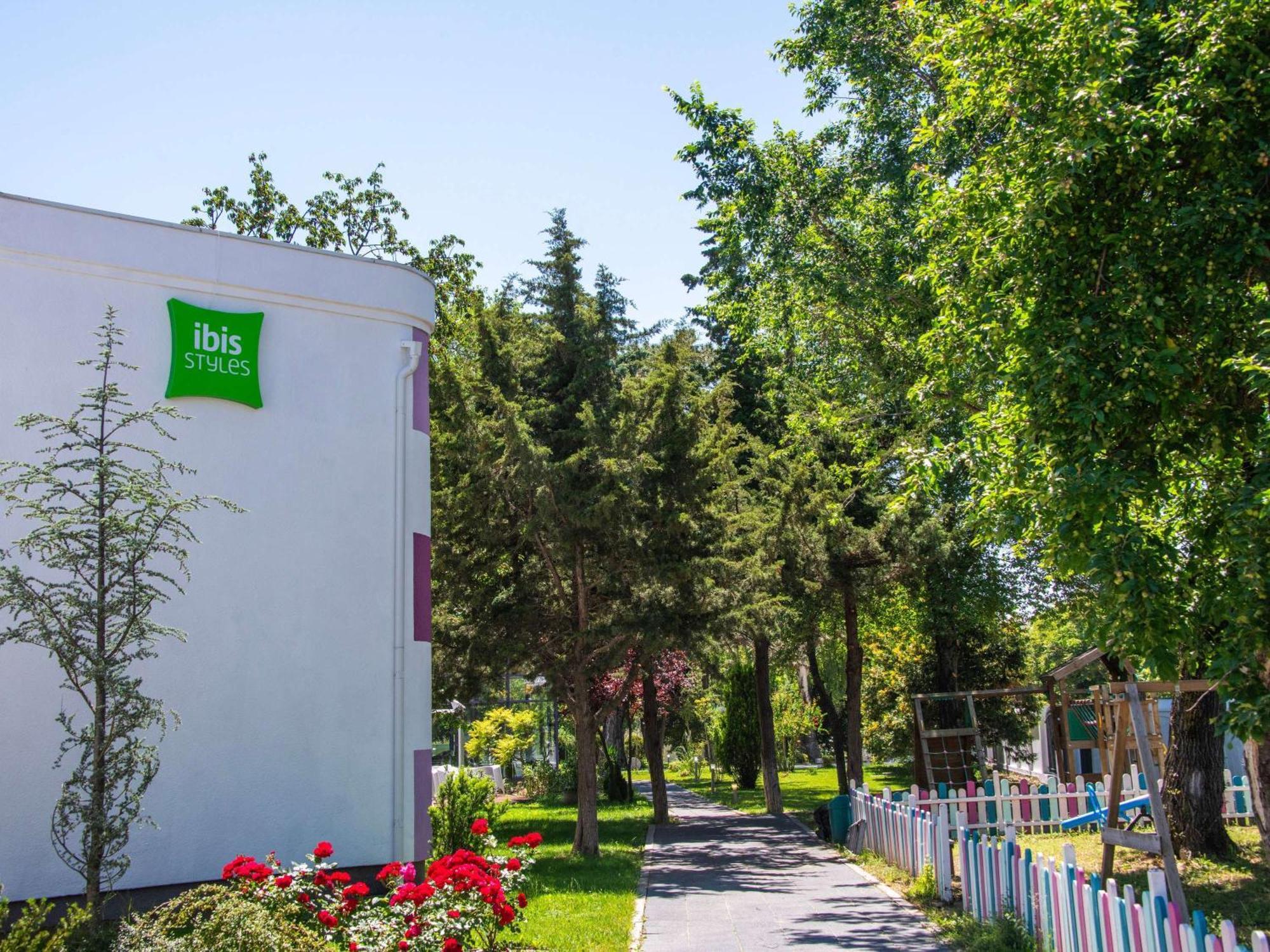 Ibis Styles Venus Hotel Exterior photo